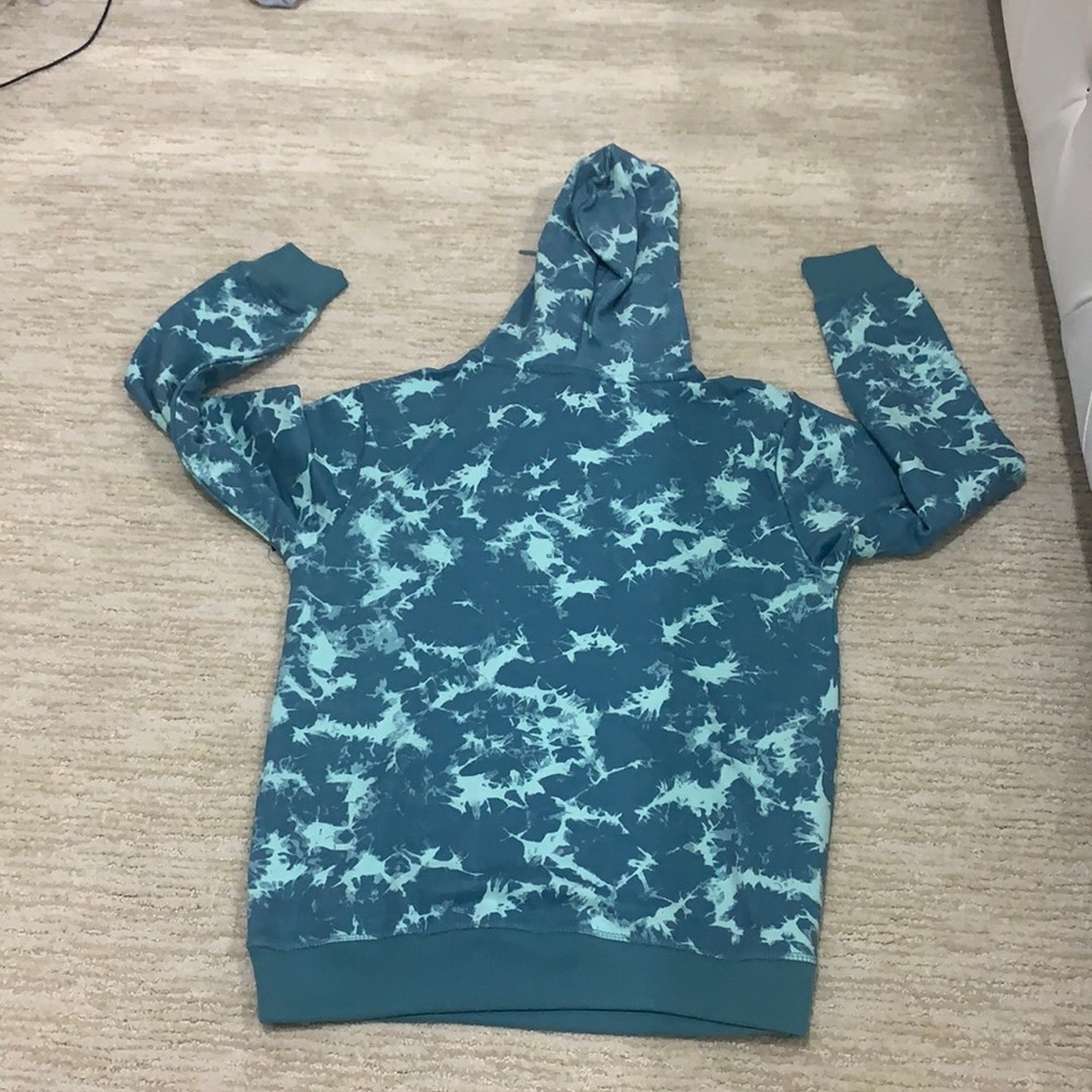 Brand new volcom sweatshirt